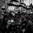 Sete 2016 Festival images Singulieres défilé de majorettes devant les chais